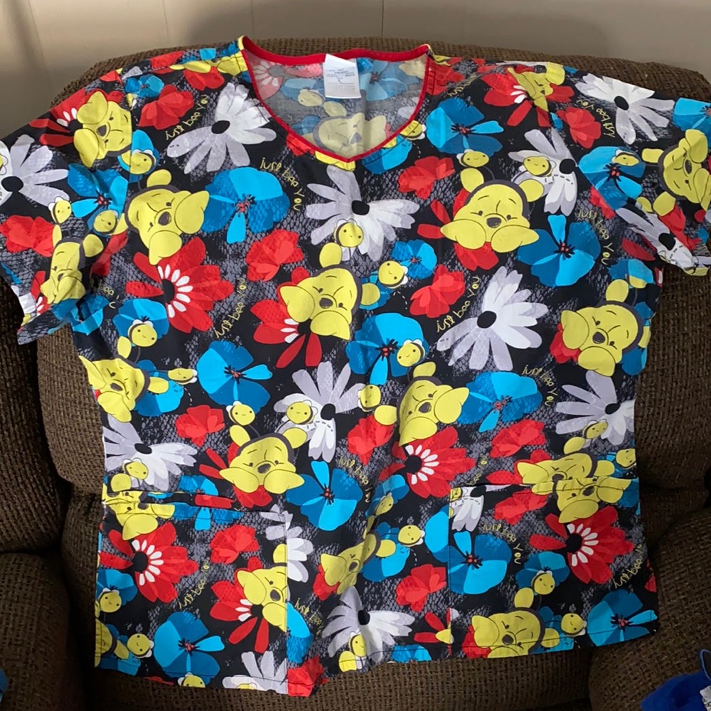 Scrub top